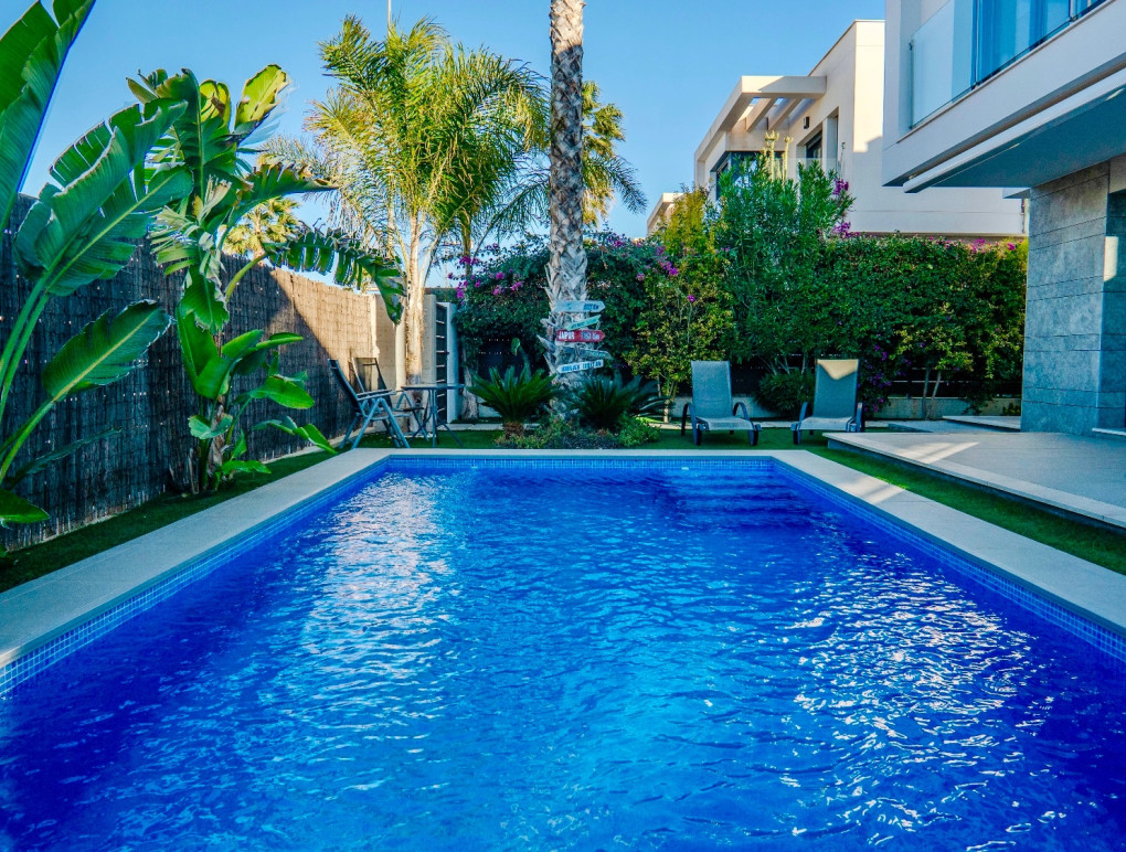 Venta - Detached Villa - Vistabella Golf