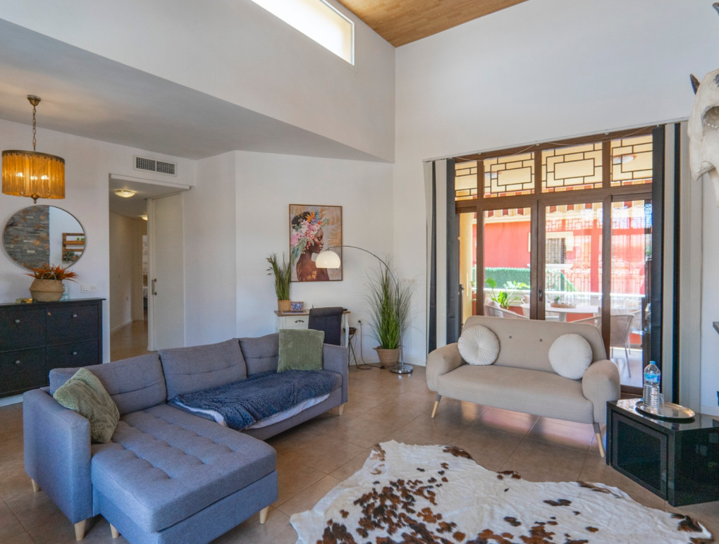 Villa with pool in costa blanca