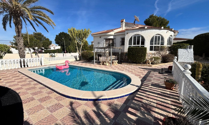 Vrijstaande villa - Revente - Ciudad Quesada - PST-63524