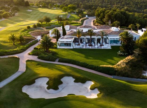 Las Colinas Golf Restort 