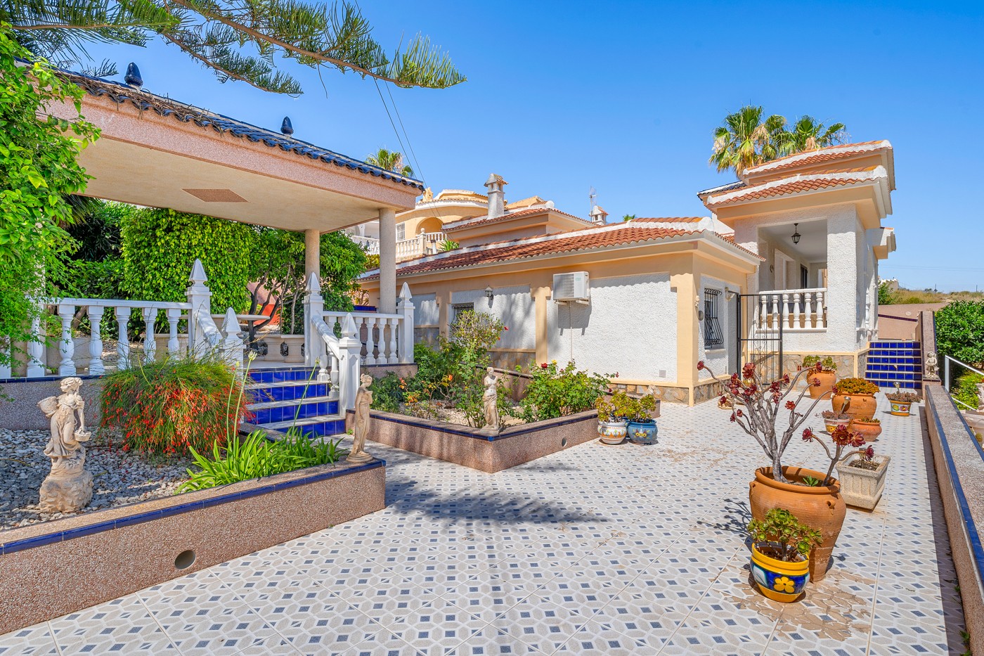 detached-villa en ciudad-quesada · la-marquesa-golf 399000€