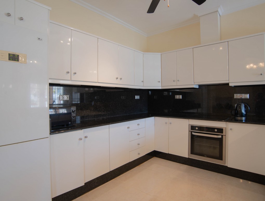 Resale - Detached Villa - Benimar