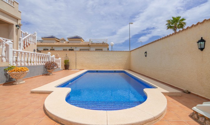 Resale - Detached Villa - Benimar