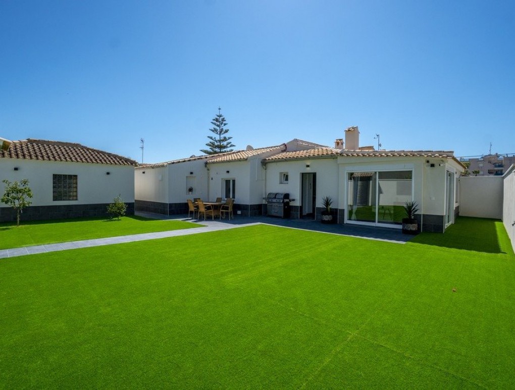 Venta - Detached Villa - Orihuela Costa - Cabo Roig