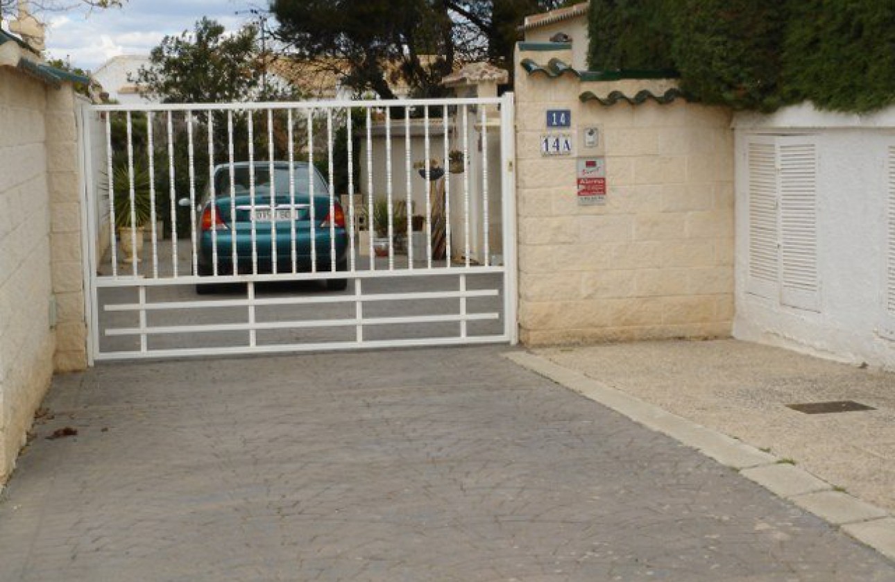 Revente - Detached Villa - Orihuela Costa - Campoamor