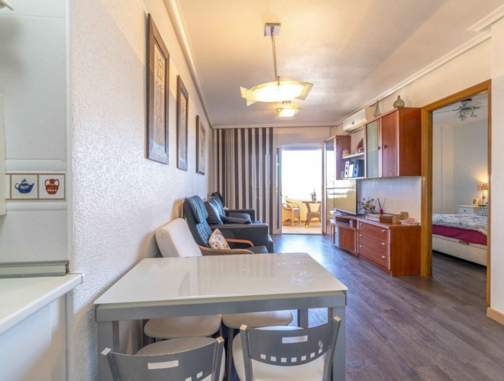 Resale - Apartment - Orihuela Costa - Dehesa de Campoamor