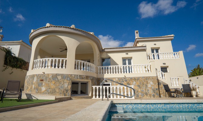 Resale - Luxury Villa - Ciudad Quesada