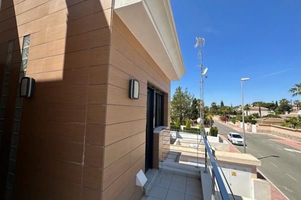 Resale - Detached Villa - Ciudad Quesada - Pueblo Bravo