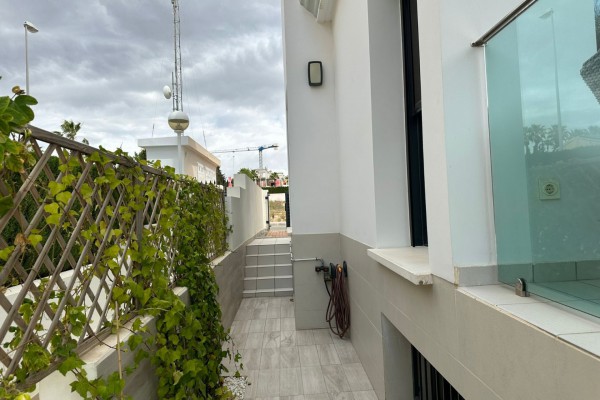 Resale - Detached Villa - Ciudad Quesada - Pueblo Bravo