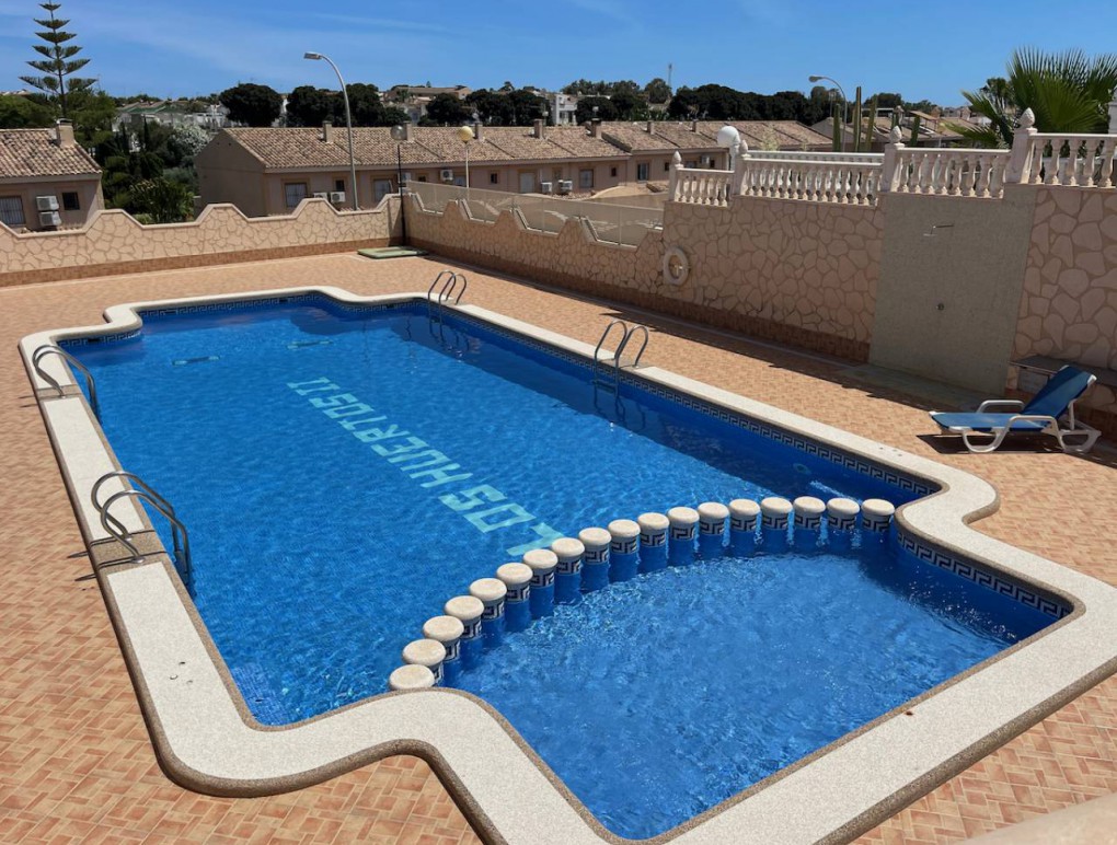 Resale - Detached Villa - Los Altos